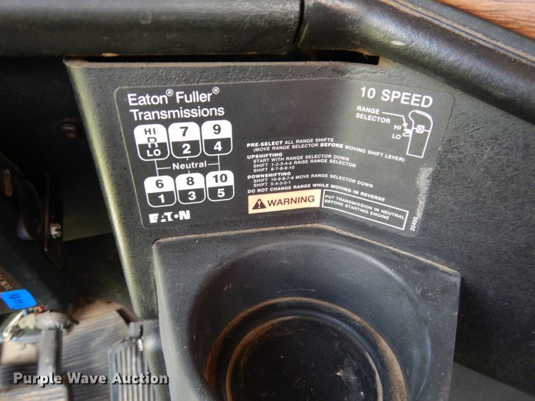 image for item DJ4345 2002 Freightliner FLD  crane truck