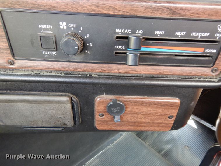 image for item DJ4345 2002 Freightliner FLD  crane truck