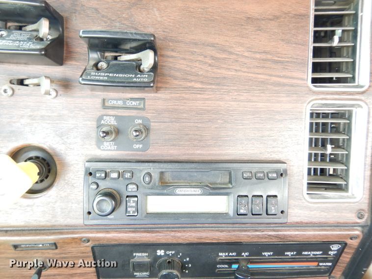 image for item DJ4345 2002 Freightliner FLD  crane truck