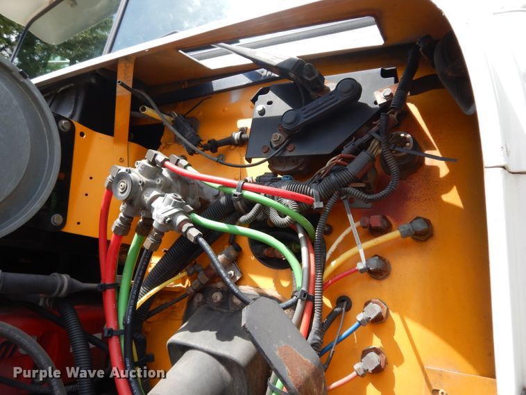 image for item DJ4345 2002 Freightliner FLD  crane truck