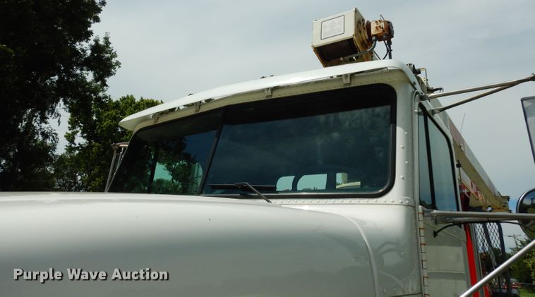 image for item DJ4345 2002 Freightliner FLD  crane truck