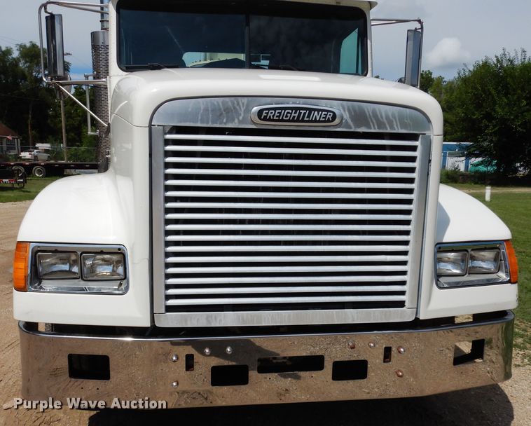 image for item DJ4345 2002 Freightliner FLD  crane truck