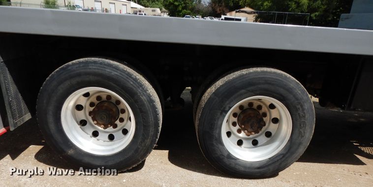 image for item DJ4345 2002 Freightliner FLD  crane truck