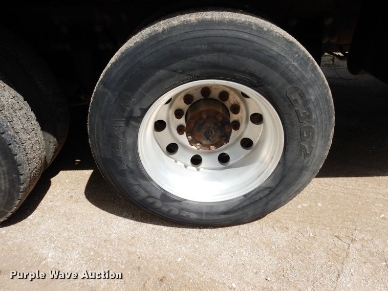 image for item DJ4345 2002 Freightliner FLD  crane truck