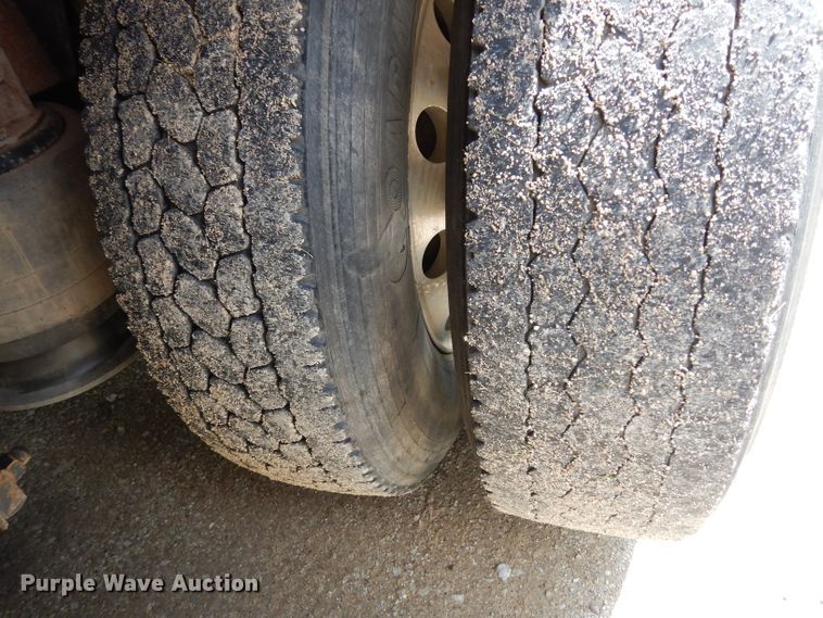 image for item DJ4345 2002 Freightliner FLD  crane truck