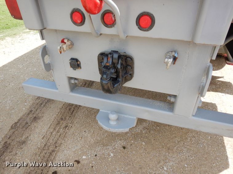 image for item DJ4345 2002 Freightliner FLD  crane truck