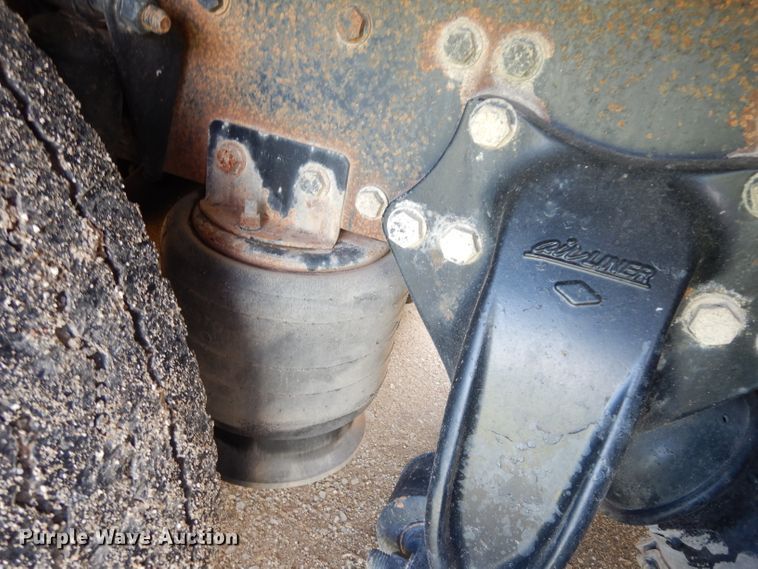 image for item DJ4345 2002 Freightliner FLD  crane truck