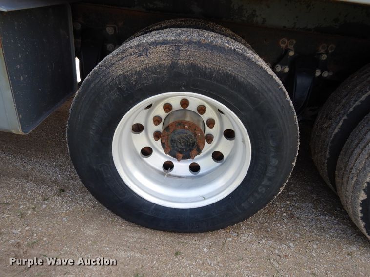 image for item DJ4345 2002 Freightliner FLD  crane truck