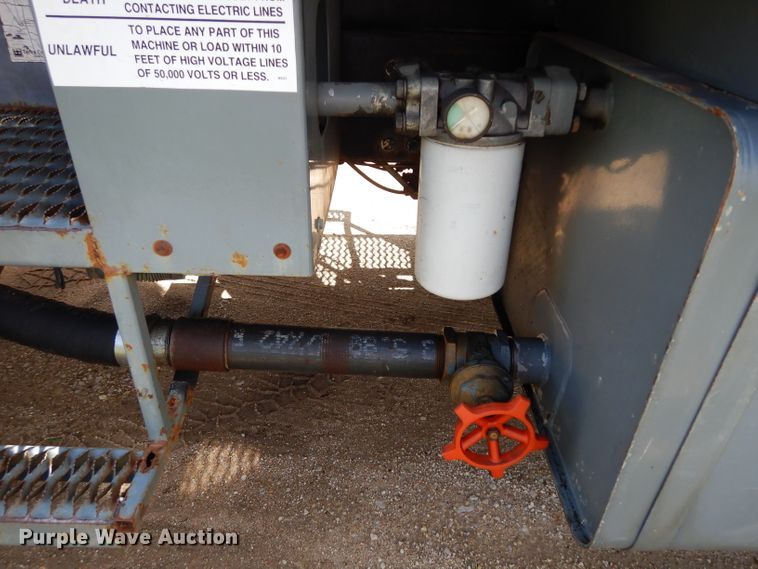 image for item DJ4345 2002 Freightliner FLD  crane truck