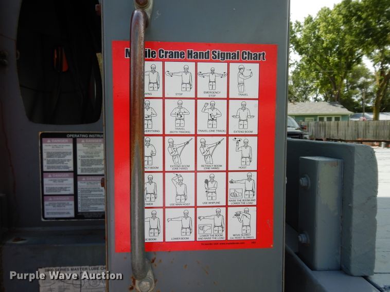 image for item DJ4345 2002 Freightliner FLD  crane truck