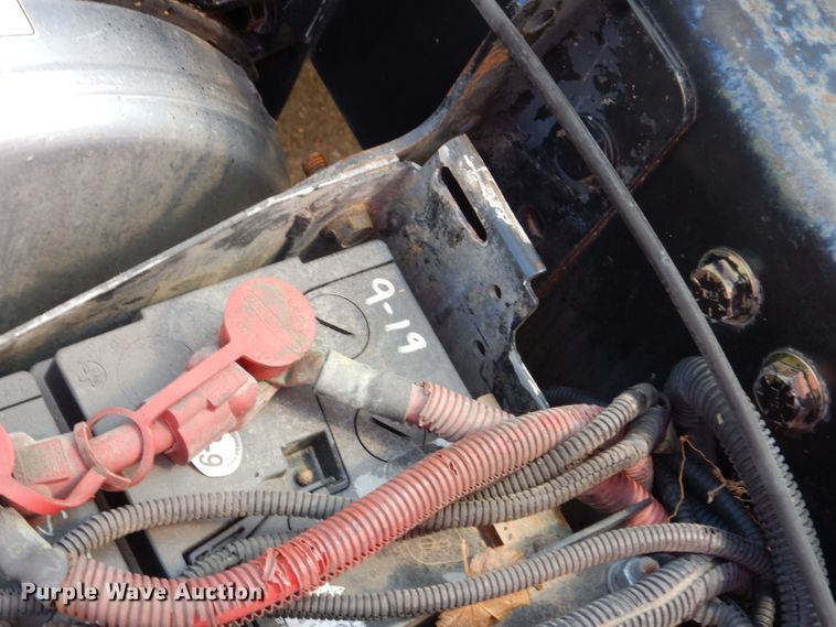 image for item DJ4345 2002 Freightliner FLD  crane truck