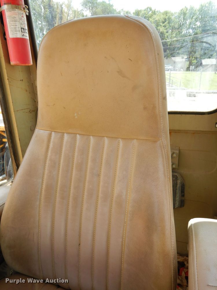 image for item DJ4351 1987 Komatsu PC120  excavator