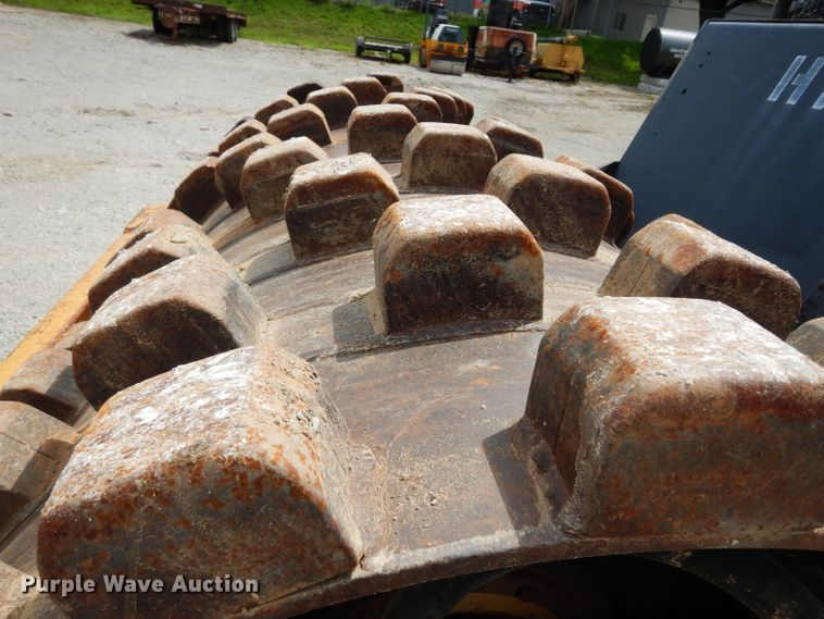 image for item DJ4352 Hyster C612B  vibratory single drum roller