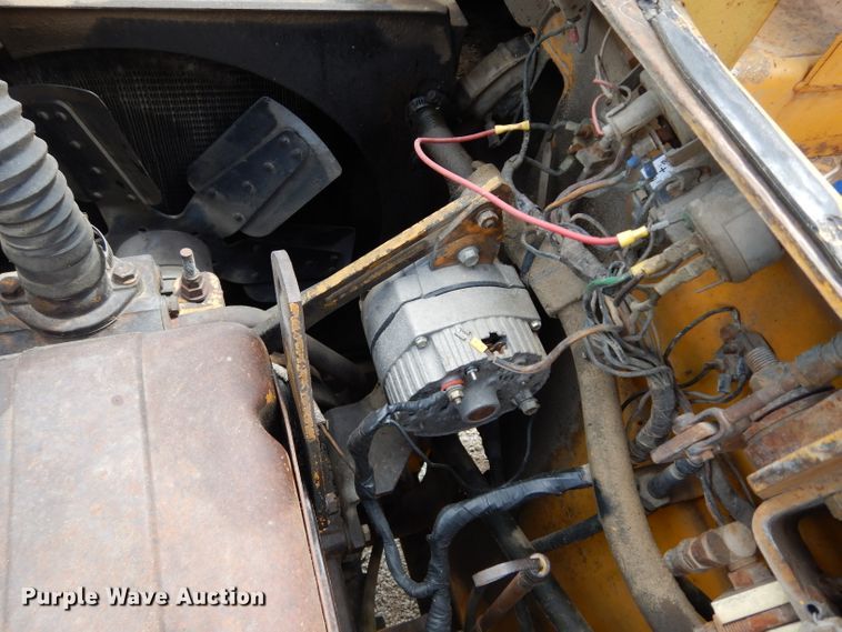 image for item DJ4352 Hyster C612B  vibratory single drum roller