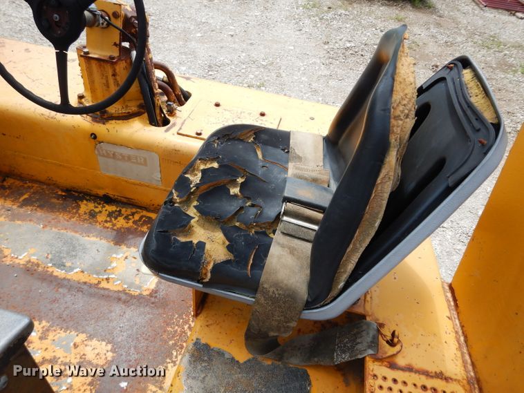 image for item DJ4352 Hyster C612B  vibratory single drum roller