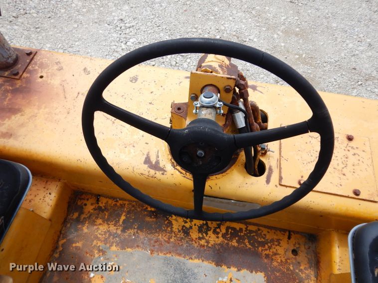 image for item DJ4352 Hyster C612B  vibratory single drum roller