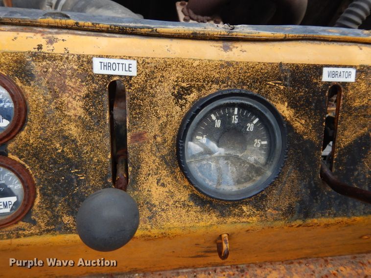 image for item DJ4352 Hyster C612B  vibratory single drum roller