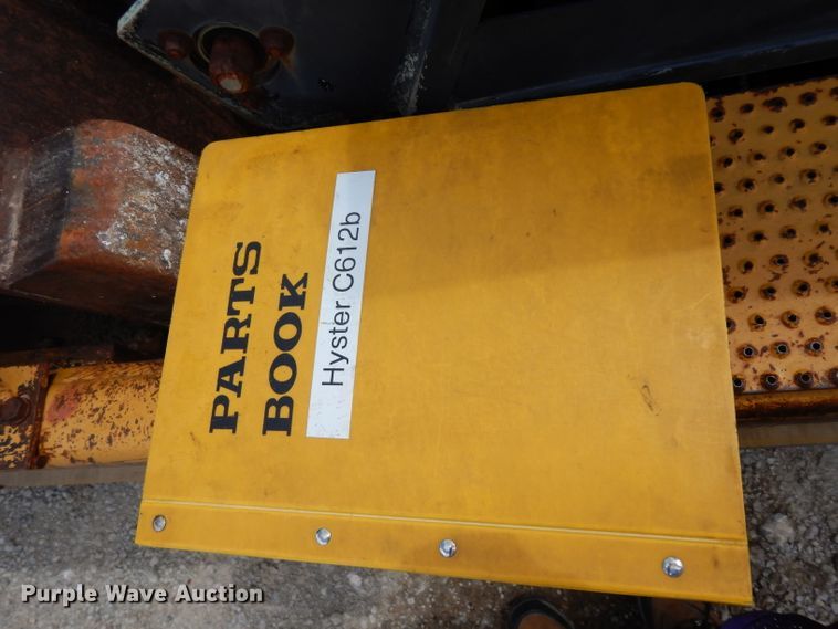 image for item DJ4352 Hyster C612B  vibratory single drum roller