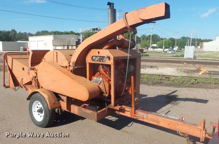 image for item DX9230 Morbark 17 wood chipper