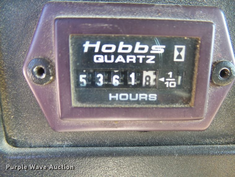 image for item DX9231 2003 GMC 6500  flatbed truck