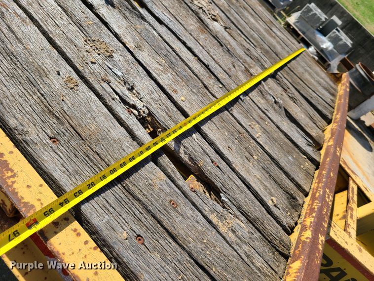 image for item EL9908 1997 Trail King TK18-2200 equipment trailer