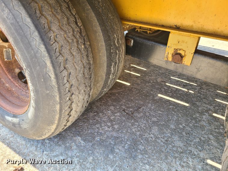 image for item EL9908 1997 Trail King TK18-2200 equipment trailer