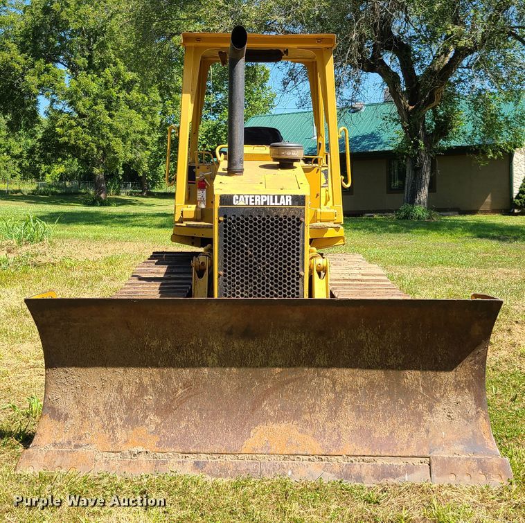 image for item EL9911 1994 Caterpillar D5C  dozer