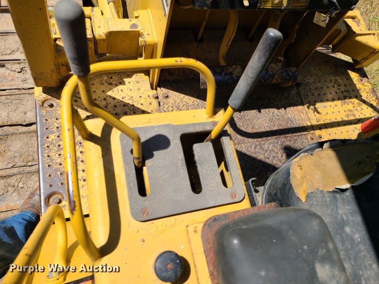 image for item EL9911 1994 Caterpillar D5C  dozer