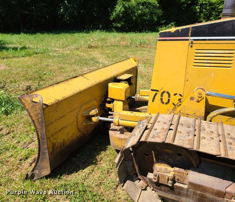 image for item EL9911 1994 Caterpillar D5C  dozer