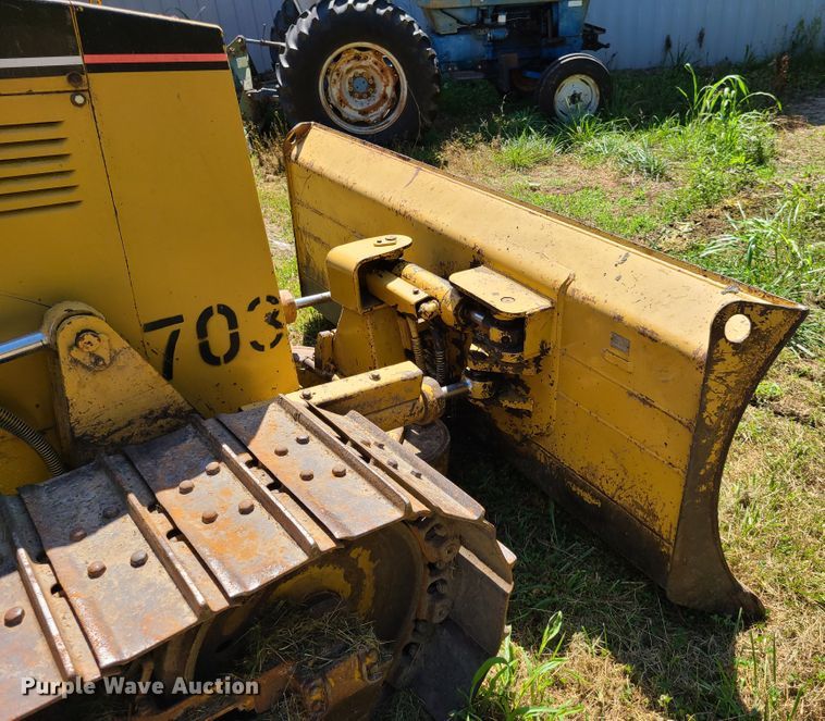 image for item EL9911 1994 Caterpillar D5C  dozer