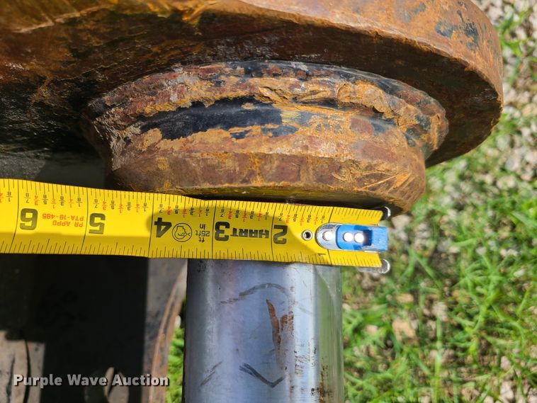 image for item EL9927 Caterpillar H120C breaker