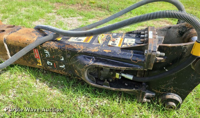 image for item EL9927 Caterpillar H120C breaker