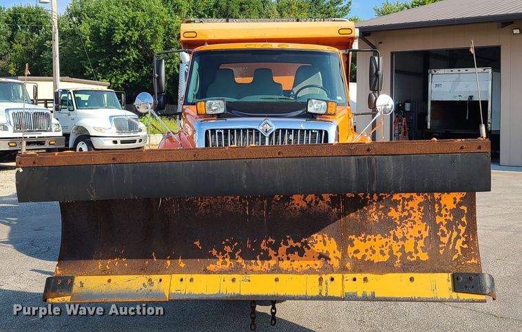 image for item EL9959 2006 International 7400  dump truck