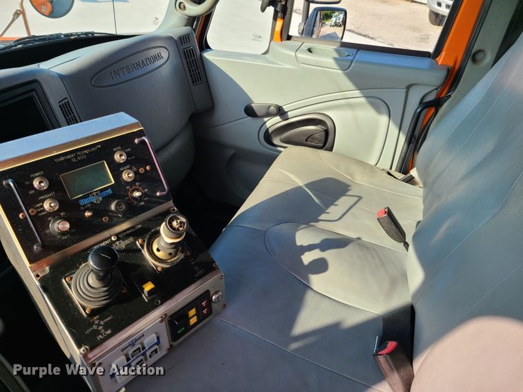 image for item EL9959 2006 International 7400  dump truck