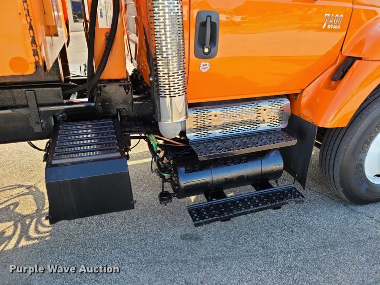 image for item EL9959 2006 International 7400  dump truck