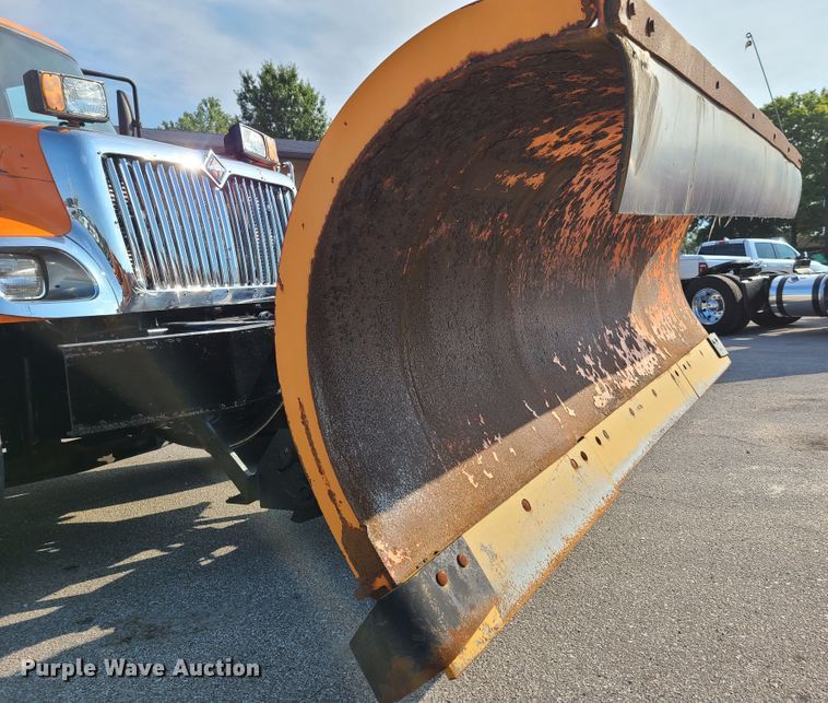 image for item EL9959 2006 International 7400  dump truck