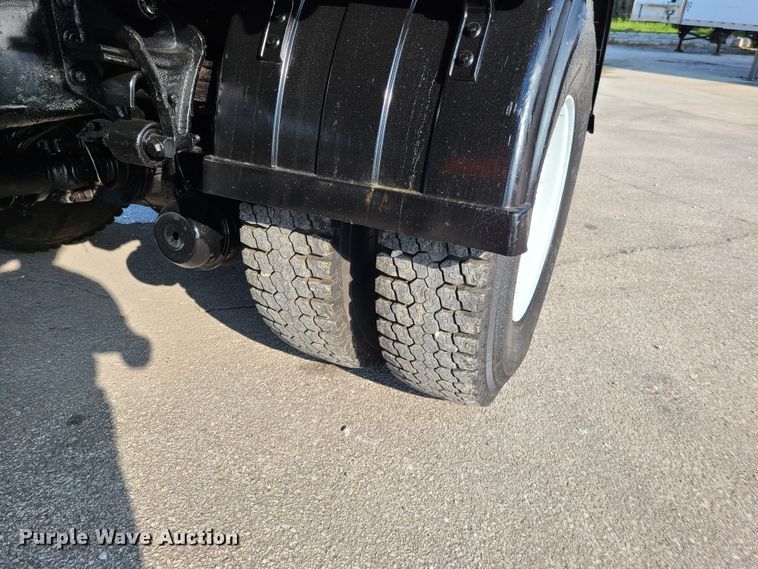 image for item EL9959 2006 International 7400  dump truck