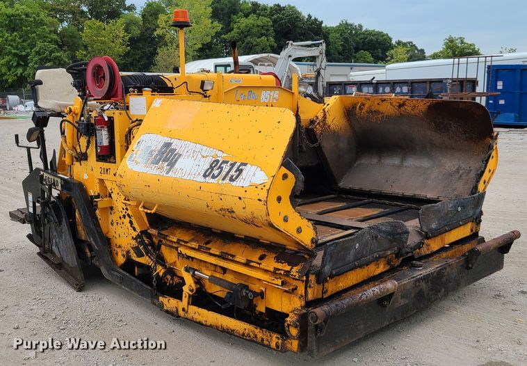 image for item EL9964 2006 Lee Boy 8515T  paver