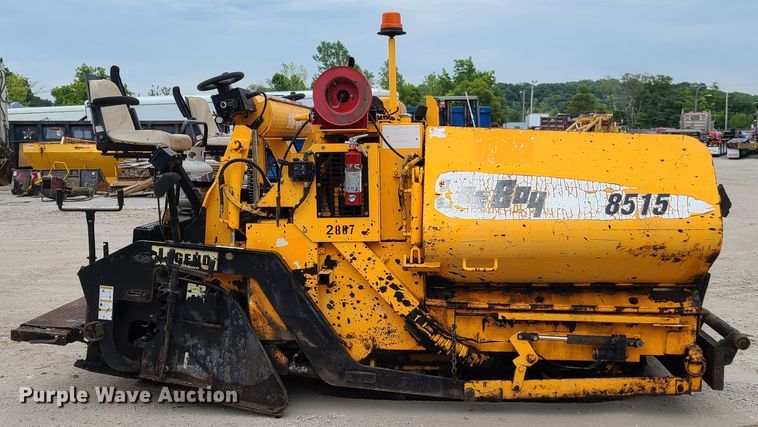 image for item EL9964 2006 Lee Boy 8515T  paver