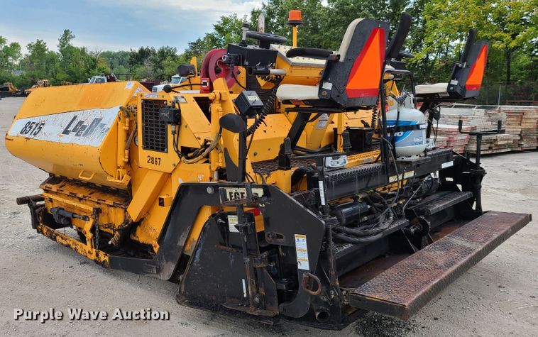 image for item EL9964 2006 Lee Boy 8515T  paver