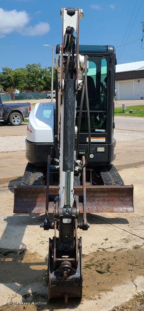 image for item EL9974 Bobcat E32  mini excavator