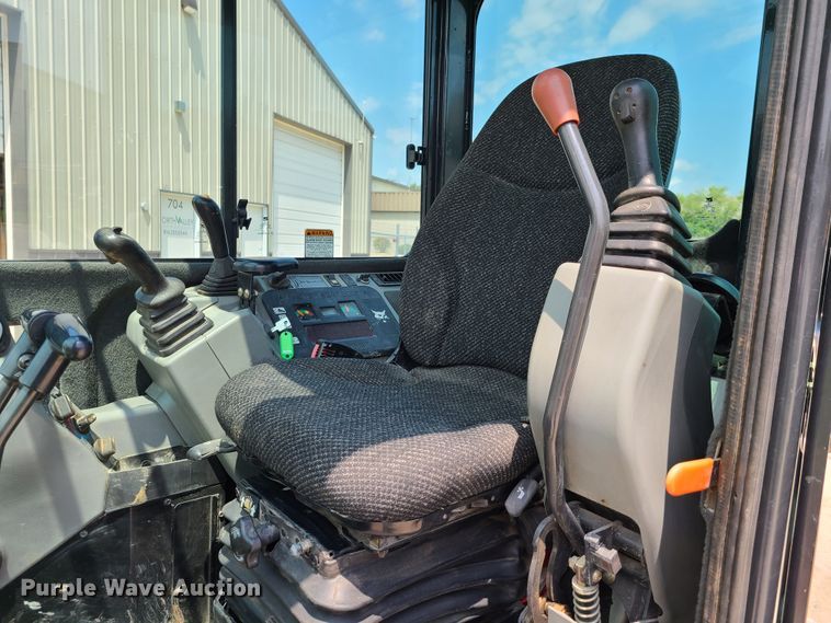 image for item EL9974 Bobcat E32  mini excavator