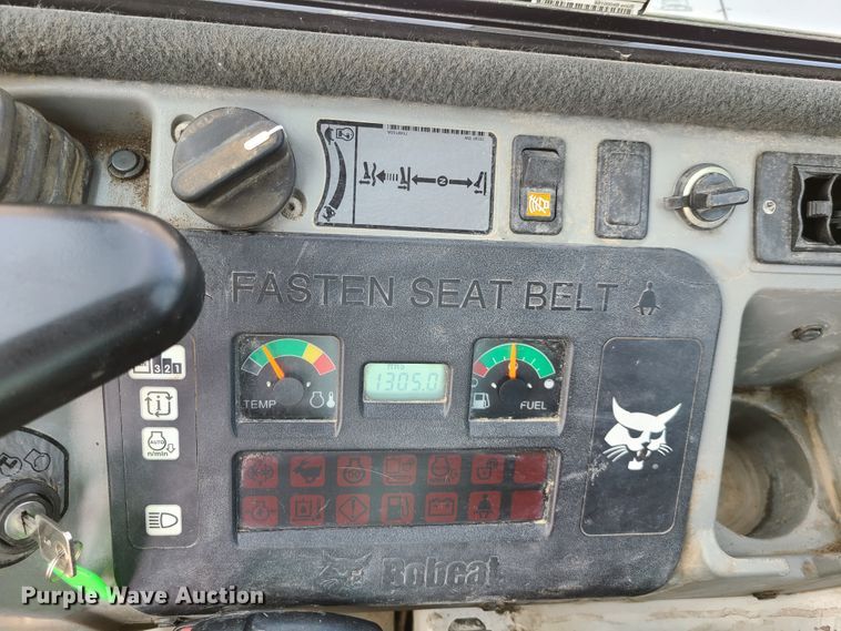 image for item EL9974 Bobcat E32  mini excavator