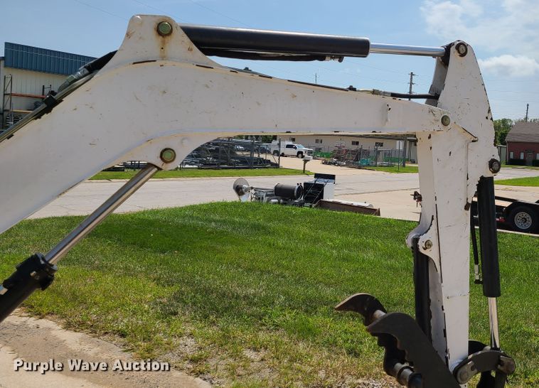 image for item EL9974 Bobcat E32  mini excavator