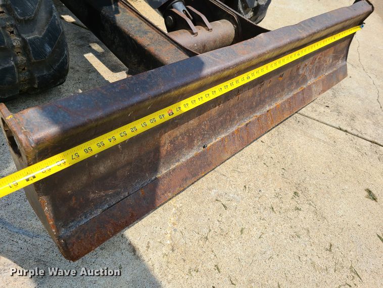 image for item EL9974 Bobcat E32  mini excavator