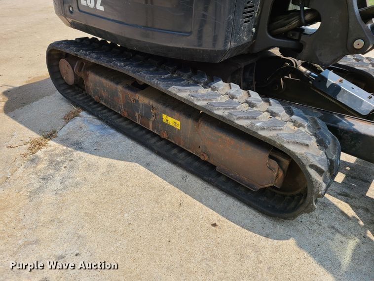 image for item EL9974 Bobcat E32  mini excavator