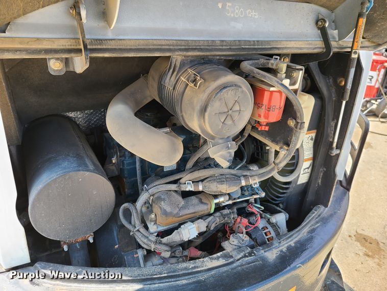 image for item EL9974 Bobcat E32  mini excavator