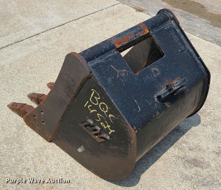 image for item EL9974 Bobcat E32  mini excavator