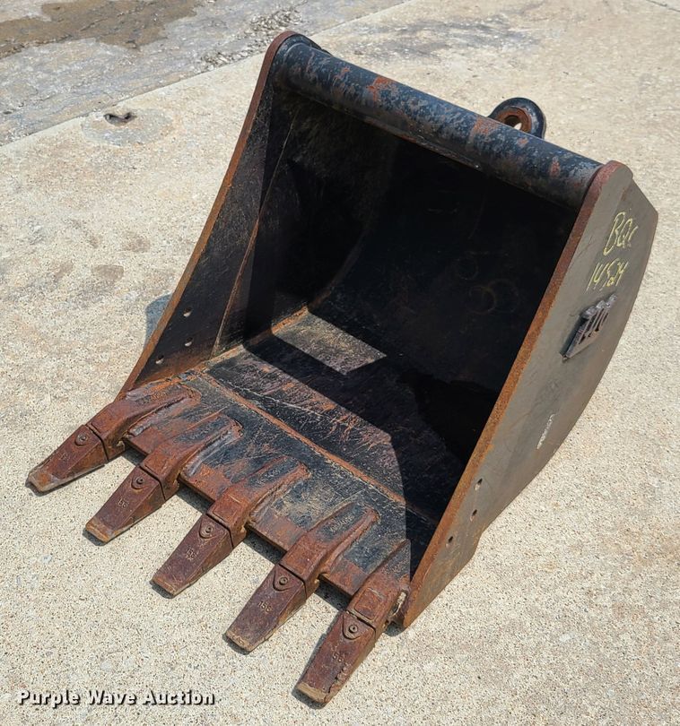 image for item EL9974 Bobcat E32  mini excavator