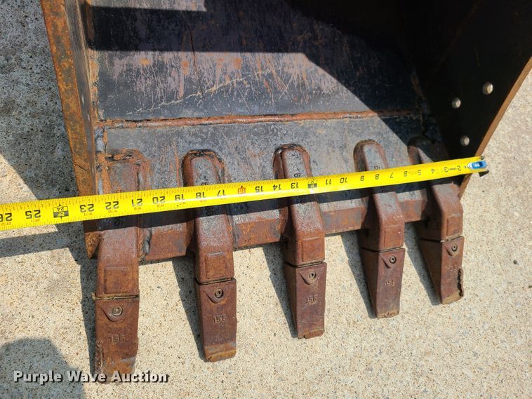 image for item EL9974 Bobcat E32  mini excavator